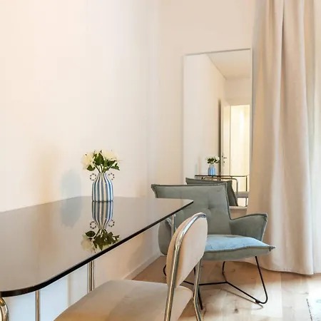 Family 3 Bedroom 아파트