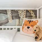 Family 3 Bedroom Apartment *