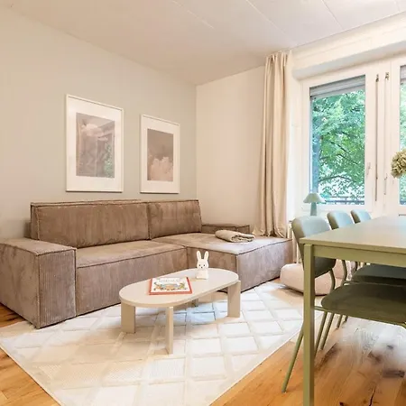 Family 3 Bedroom Апартаменты