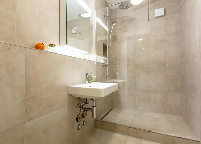 Family 3 Bedroom 아파트 *