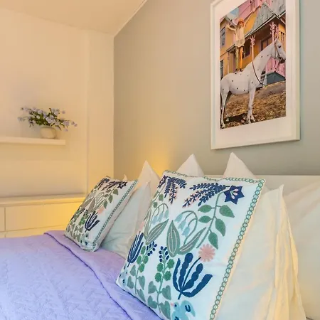 Апартаменти Family 3 Bedroom